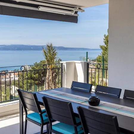 Smaragd - Lapis - Luxury With Shared Pool Makarska