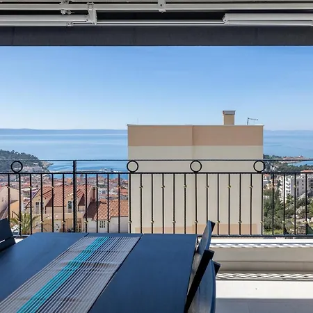 Smaragd - Lapis - Luxury With Shared Pool * Makarska