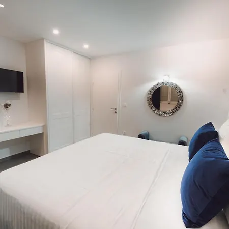 Apartment Smaragd - Lapis - Luxury With Shared Pool