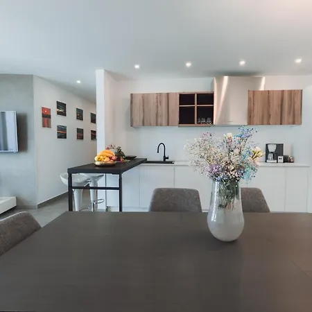 Apartment Smaragd - Lapis - Luxury With Shared Pool *