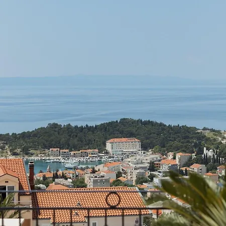 Smaragd - Lapis - Luxury With Shared Pool * Makarska