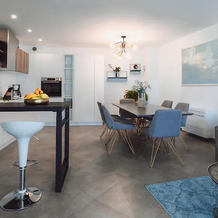 Smaragd - Lapis - Luxury With Shared Pool
